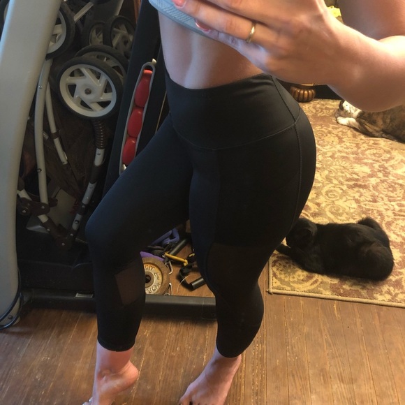 Therapy mesh detail workout legging capris L - Picture 7 of 7